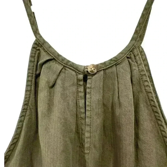 FRANCESCA HARPER NWT ARMY GREEN HALTER TANK WITH BUTTON KEY HOLE CLOSURE SMALL - Picture 8 of 12